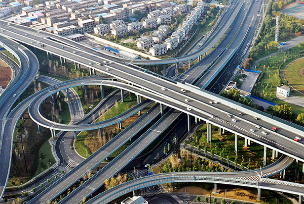 洛陽市王城大道快速路工程.jpg